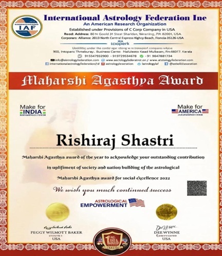 Astrologer Rishiraj Shastri