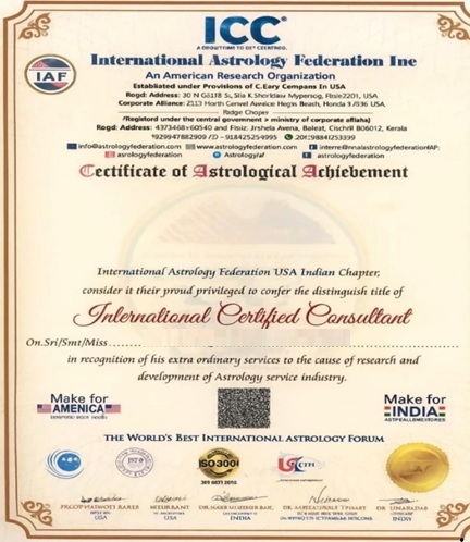 Astrologer Rishiraj Shastri