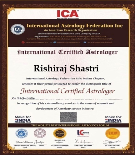 Astrologer Rishiraj Shastri